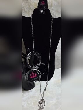 paparazzi Silver Layered Pendant Necklace with Hoop Accents